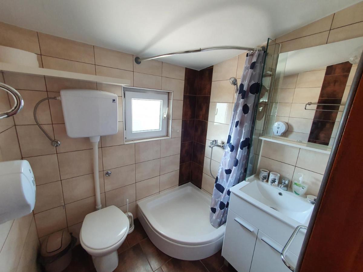 Apartmani Deak فير المظهر الخارجي الصورة