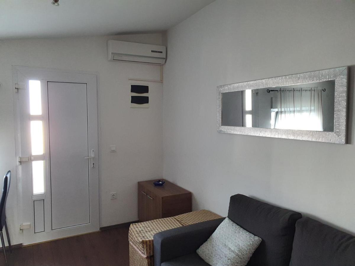 Apartmani Deak فير المظهر الخارجي الصورة